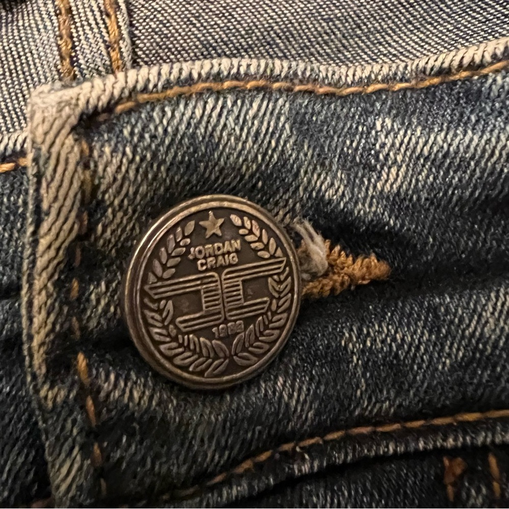 Jordan Craig 32/32 ripped jeans